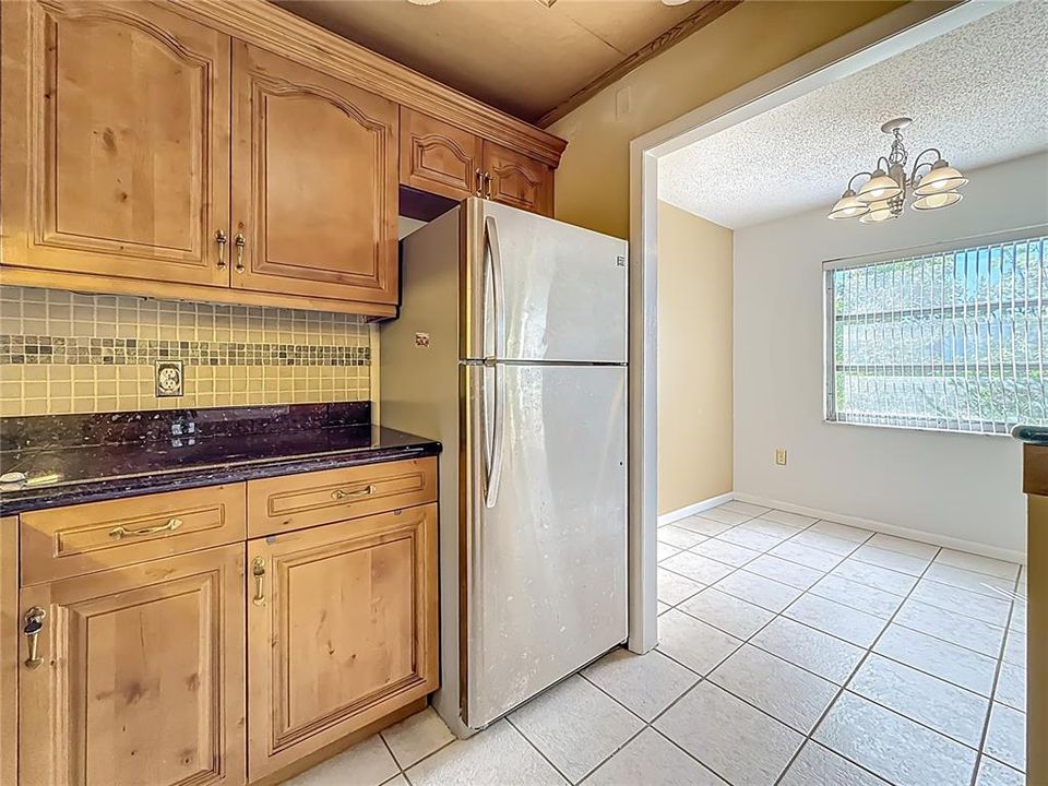 Activo con contrato: $115,000 (2 camas, 1 baños, 1087 Pies cuadrados)