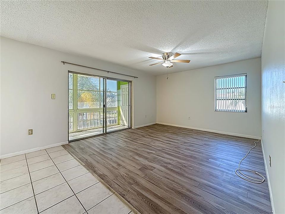 Activo con contrato: $115,000 (2 camas, 1 baños, 1087 Pies cuadrados)