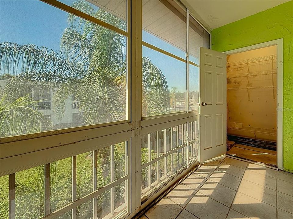 Activo con contrato: $115,000 (2 camas, 1 baños, 1087 Pies cuadrados)
