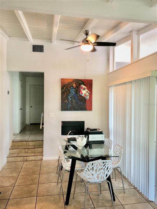 В аренду: $2,300 (3 спален, 2 ванн, 1341 Квадратных фут)