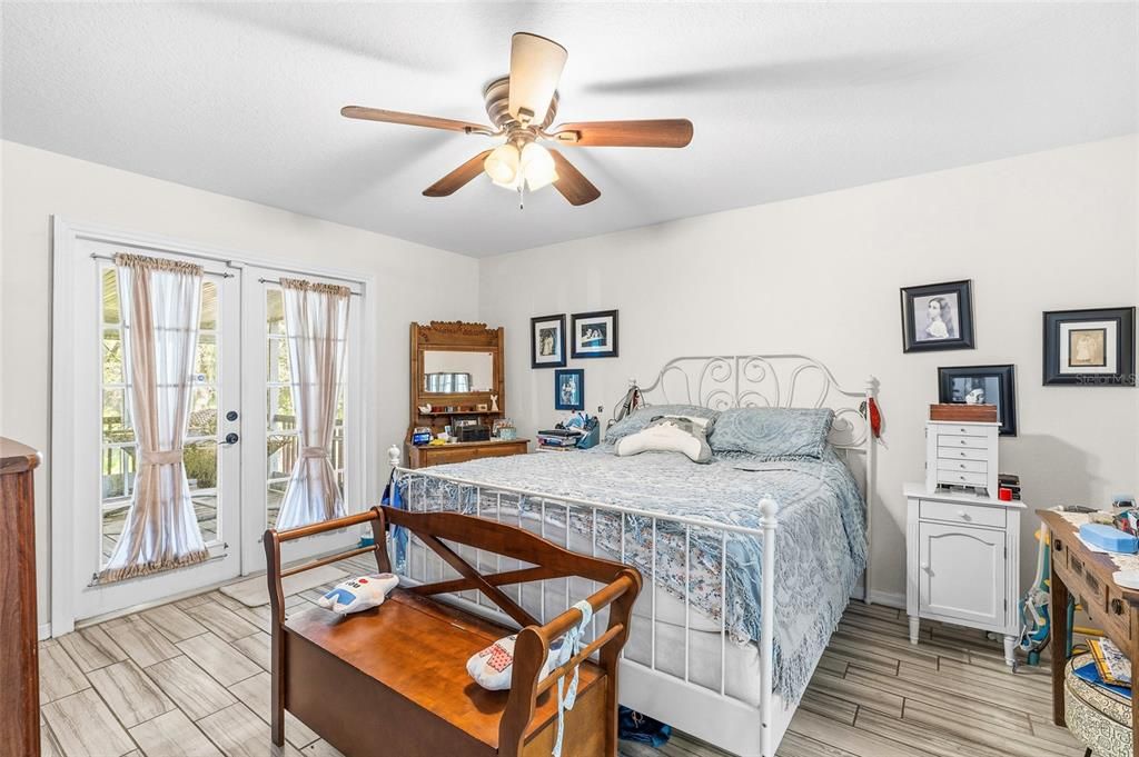 На продажу: $340,000 (3 спален, 2 ванн, 1660 Квадратных фут)