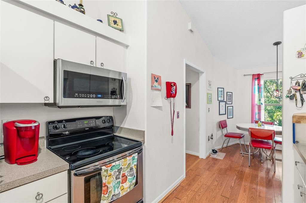 На продажу: $340,000 (3 спален, 2 ванн, 1660 Квадратных фут)