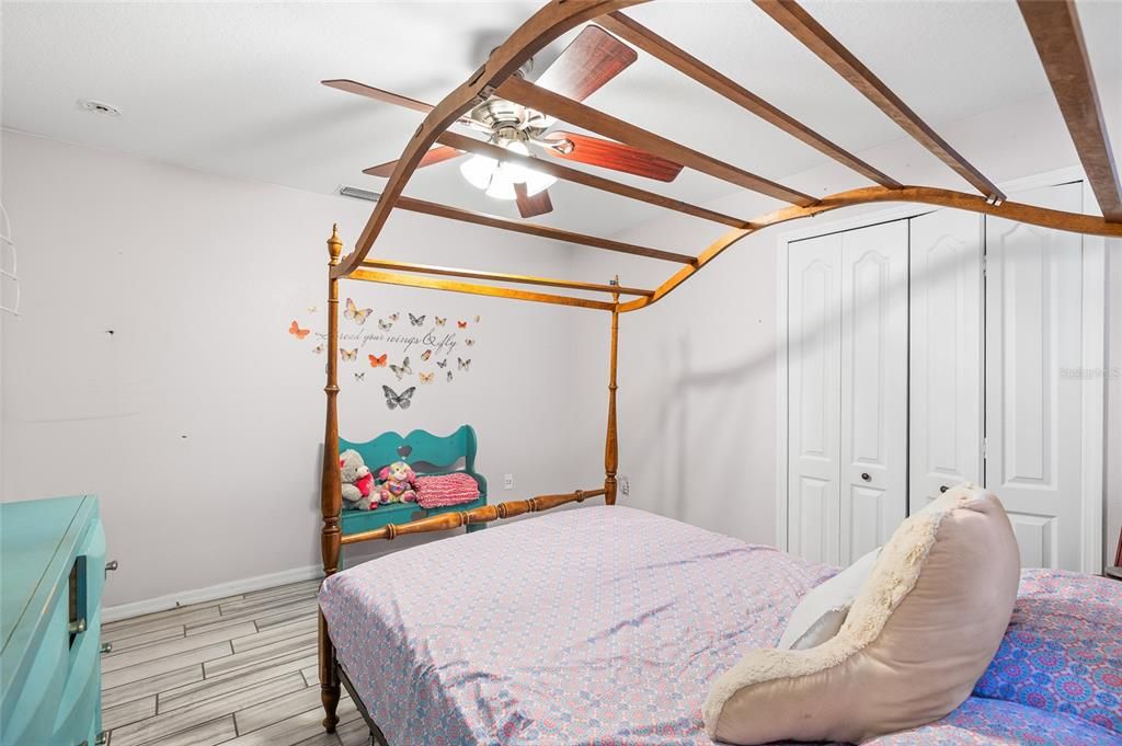 На продажу: $340,000 (3 спален, 2 ванн, 1660 Квадратных фут)