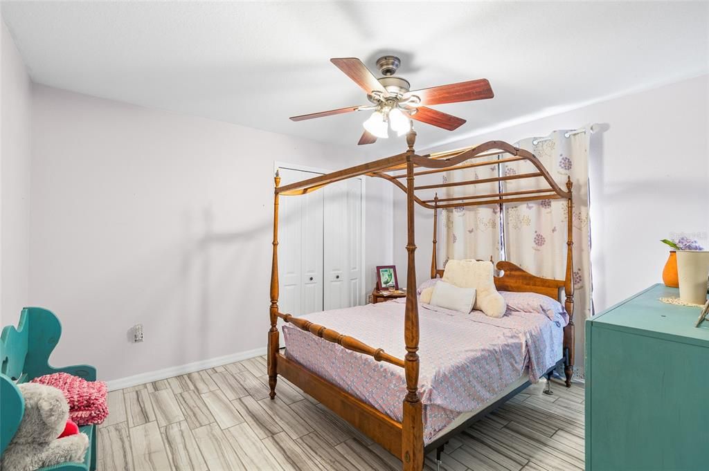 На продажу: $340,000 (3 спален, 2 ванн, 1660 Квадратных фут)