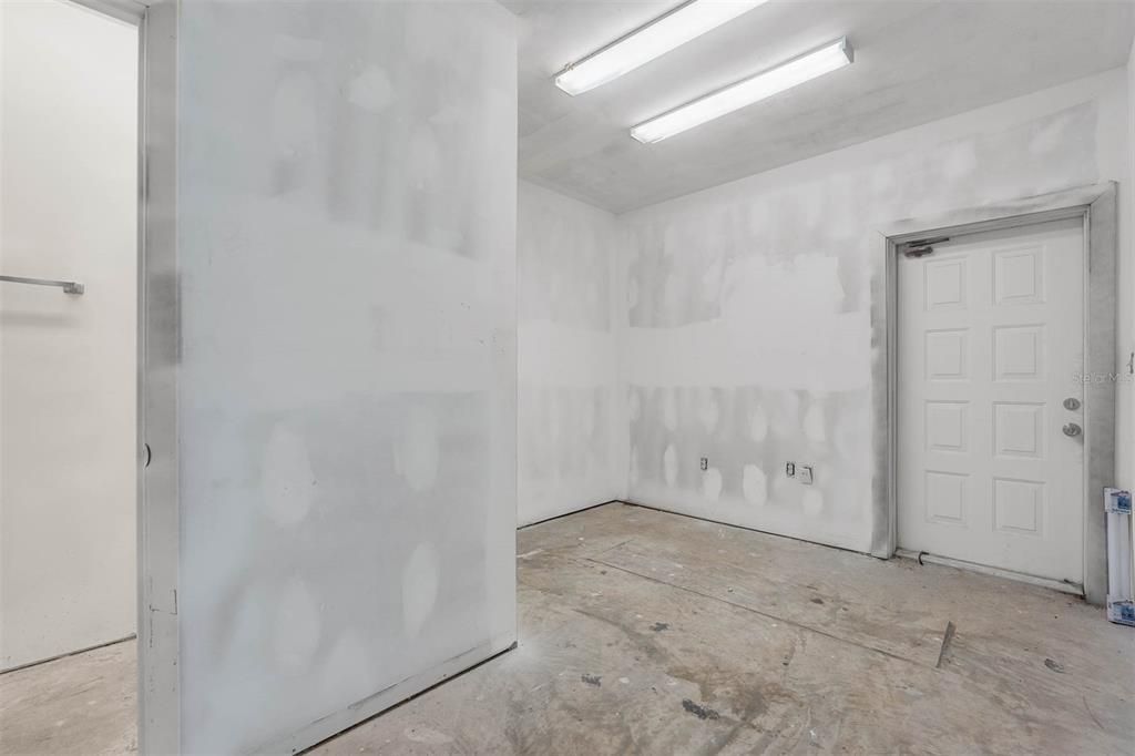 Active With Contract: $715,000 (0 beds, 0 baths, 2256 Square Feet)