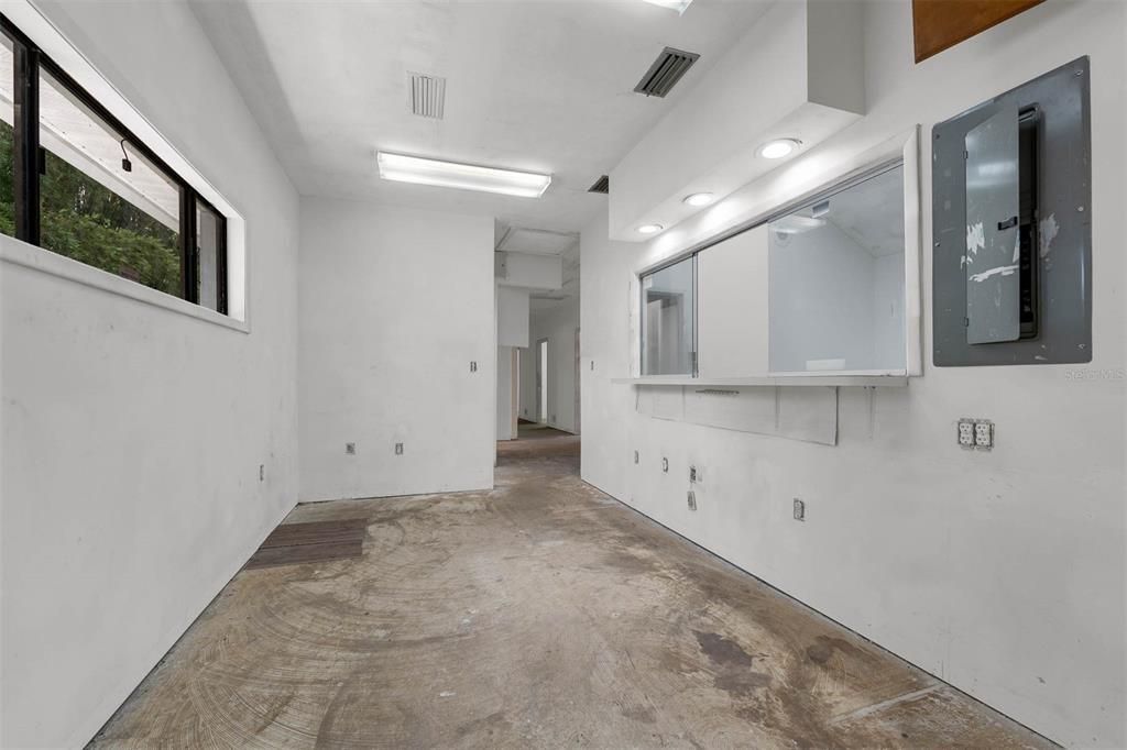 Active With Contract: $715,000 (0 beds, 0 baths, 2256 Square Feet)