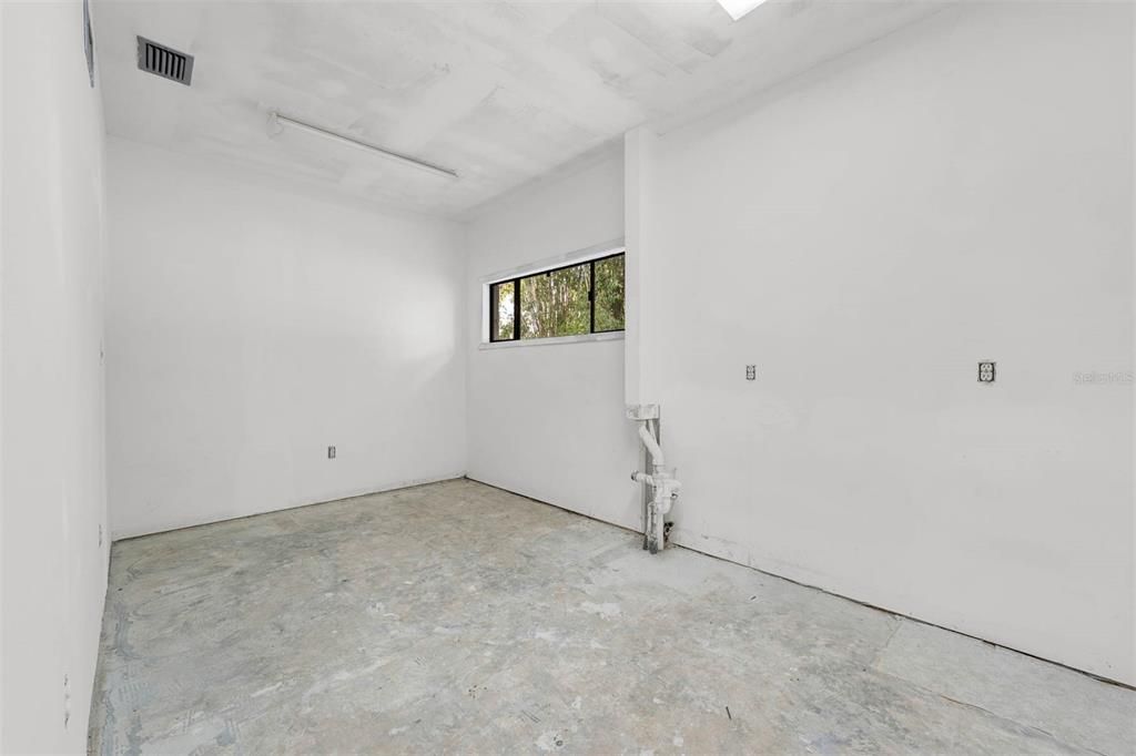 Active With Contract: $715,000 (0 beds, 0 baths, 2256 Square Feet)