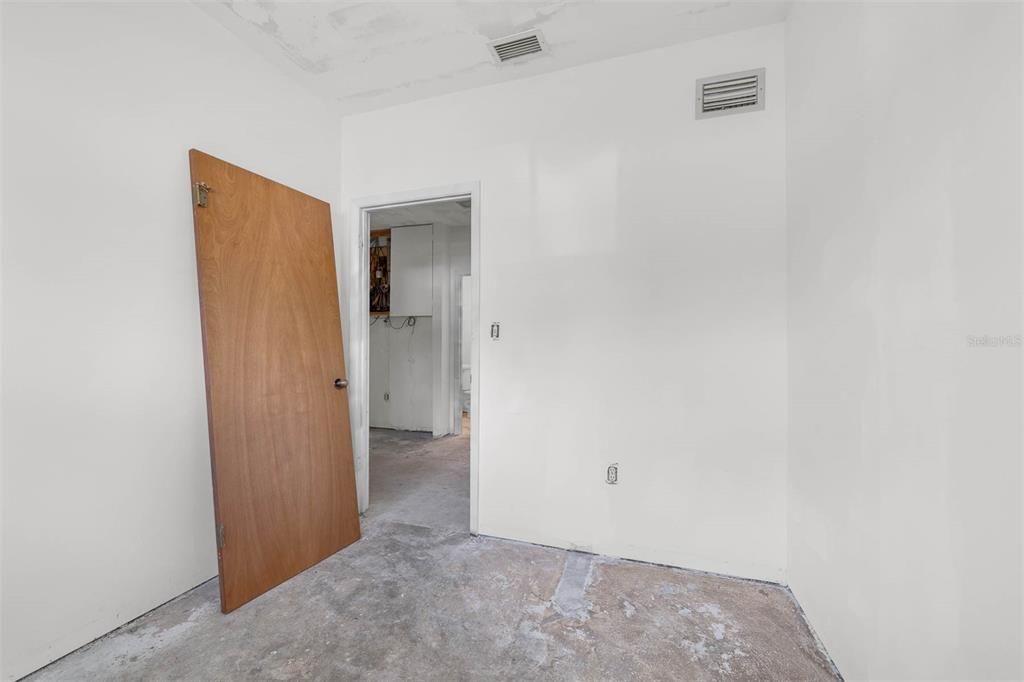 Active With Contract: $715,000 (0 beds, 0 baths, 2256 Square Feet)