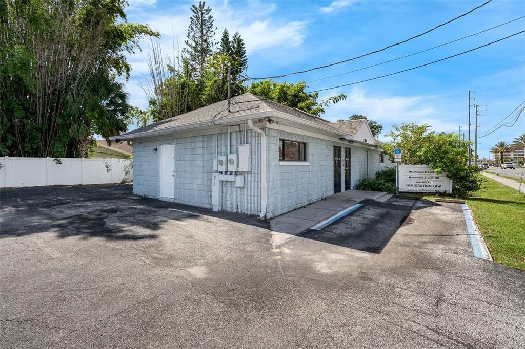 Active With Contract: $715,000 (0 beds, 0 baths, 2256 Square Feet)