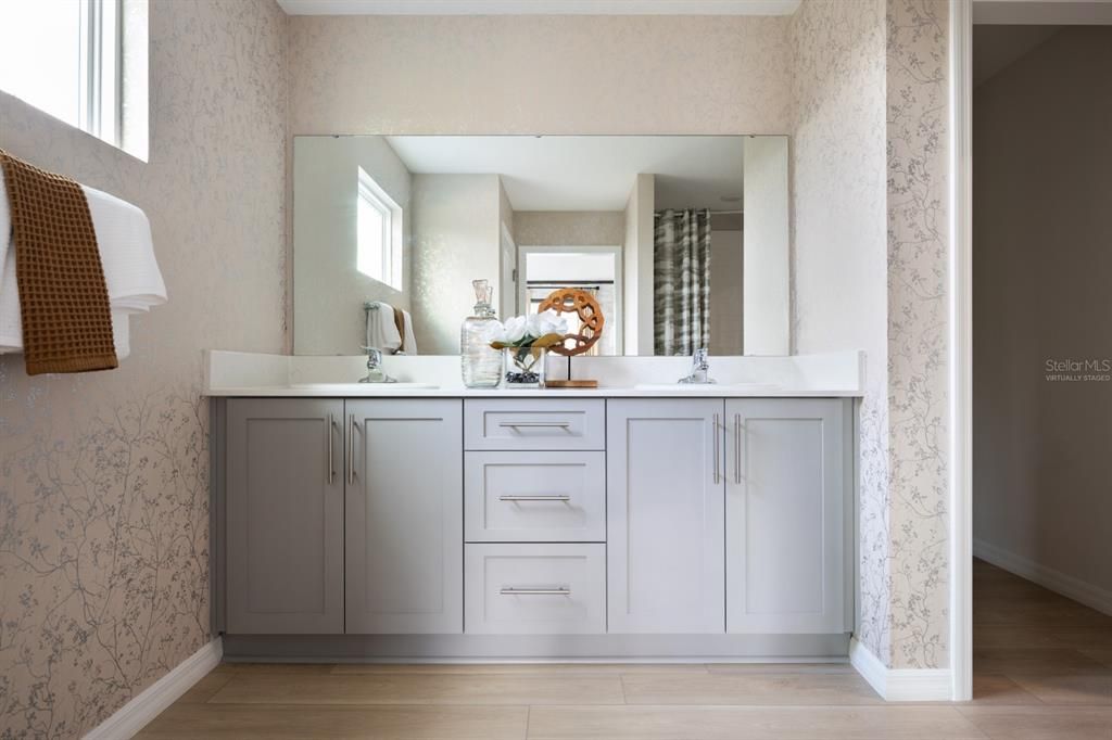 Active With Contract: $539,990 (5 beds, 3 baths, 3182 Square Feet)