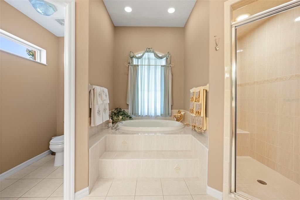 На продажу: $479,900 (3 спален, 2 ванн, 2503 Квадратных фут)