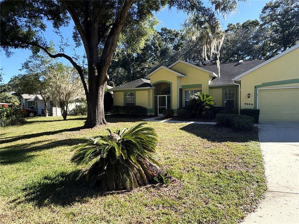 For Sale: $430,000 (3 beds, 2 baths, 2047 Square Feet)