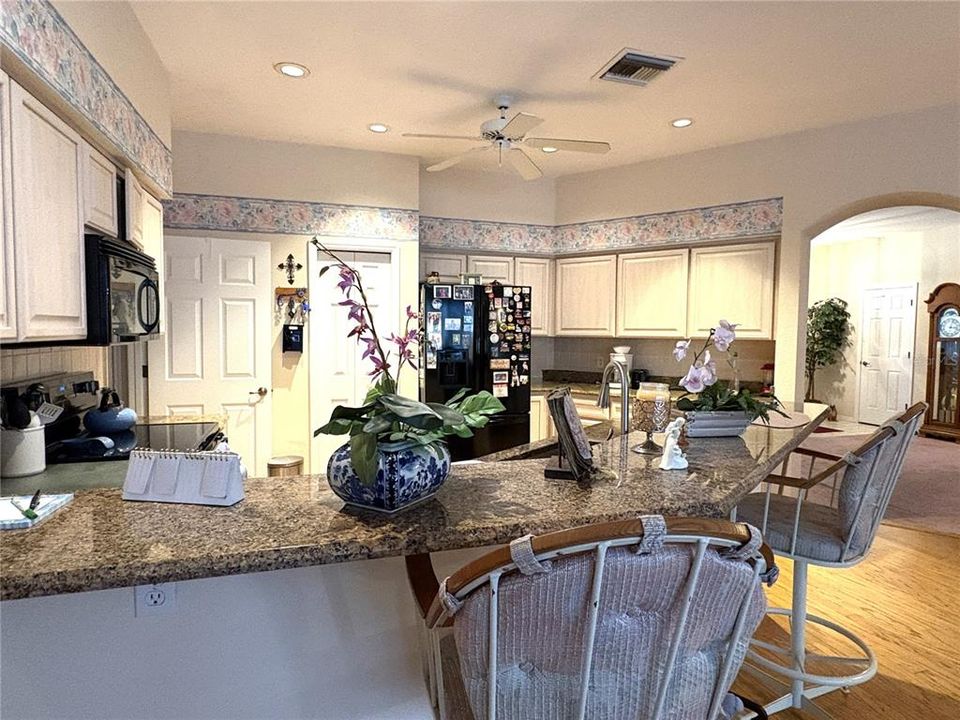 For Sale: $430,000 (3 beds, 2 baths, 2047 Square Feet)