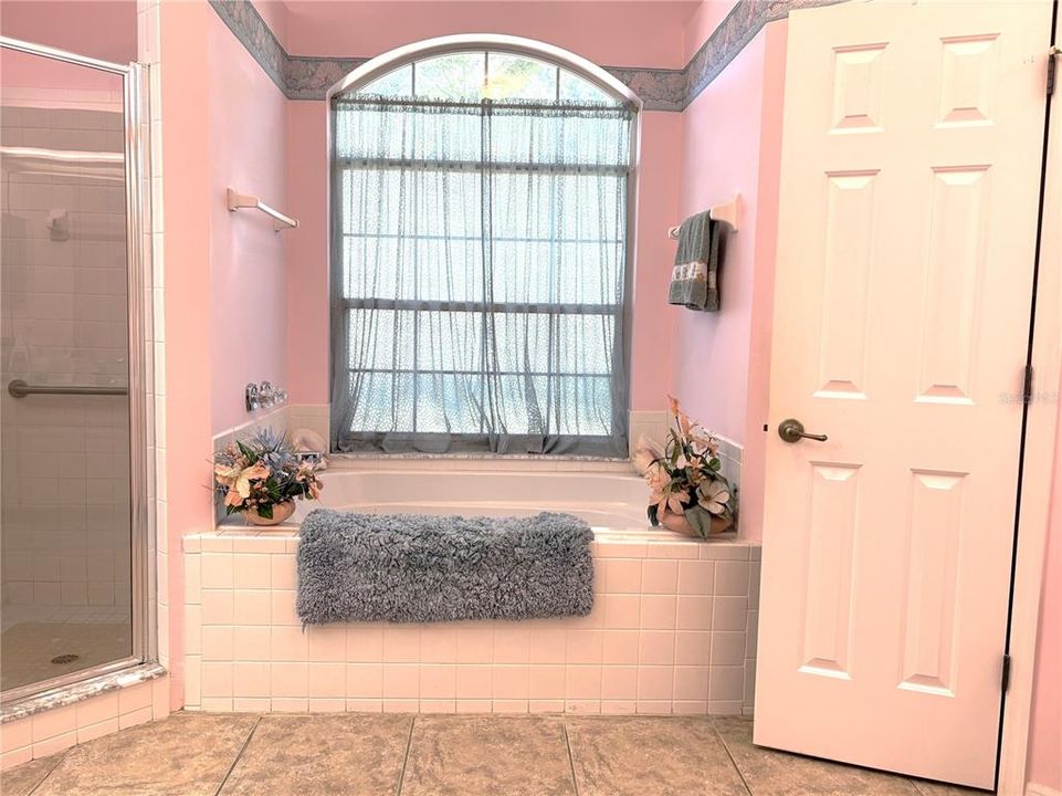 For Sale: $430,000 (3 beds, 2 baths, 2047 Square Feet)