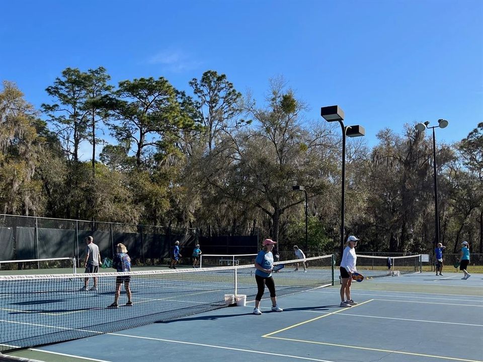 For Sale: $430,000 (3 beds, 2 baths, 2047 Square Feet)