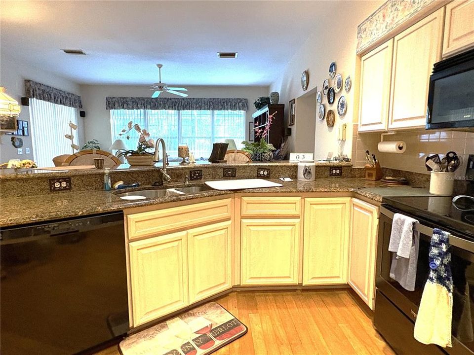 For Sale: $430,000 (3 beds, 2 baths, 2047 Square Feet)