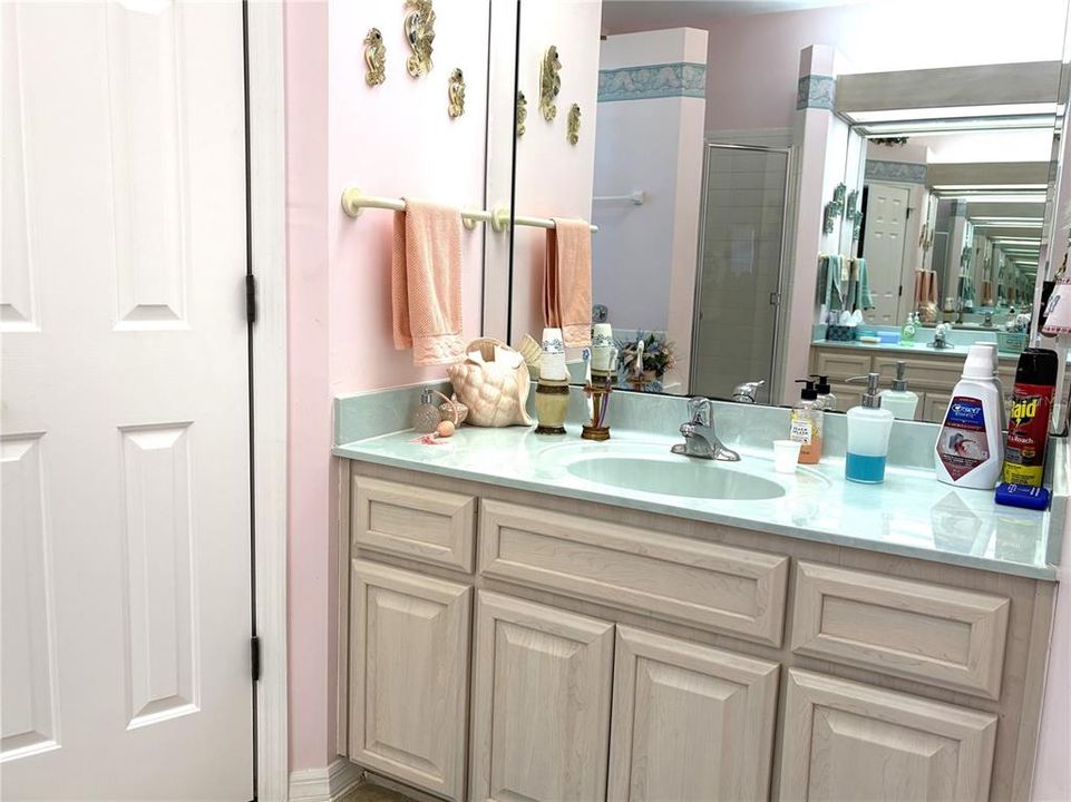 For Sale: $430,000 (3 beds, 2 baths, 2047 Square Feet)