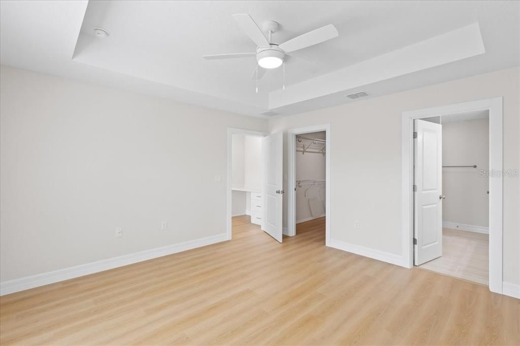 На продажу: $284,900 (3 спален, 3 ванн, 1491 Квадратных фут)