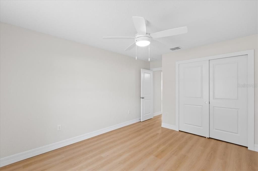 На продажу: $284,900 (3 спален, 3 ванн, 1491 Квадратных фут)