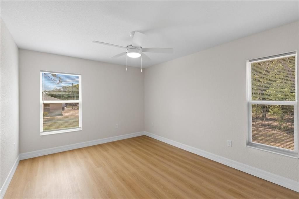 На продажу: $284,900 (3 спален, 3 ванн, 1491 Квадратных фут)