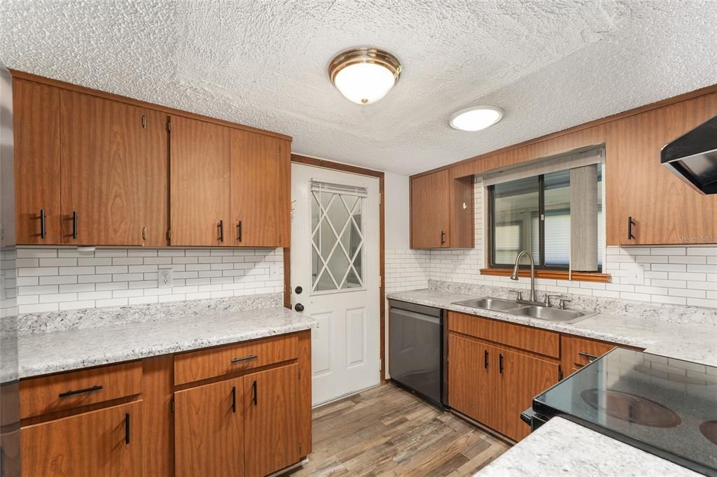 En Venta: $187,500 (2 camas, 2 baños, 1256 Pies cuadrados)