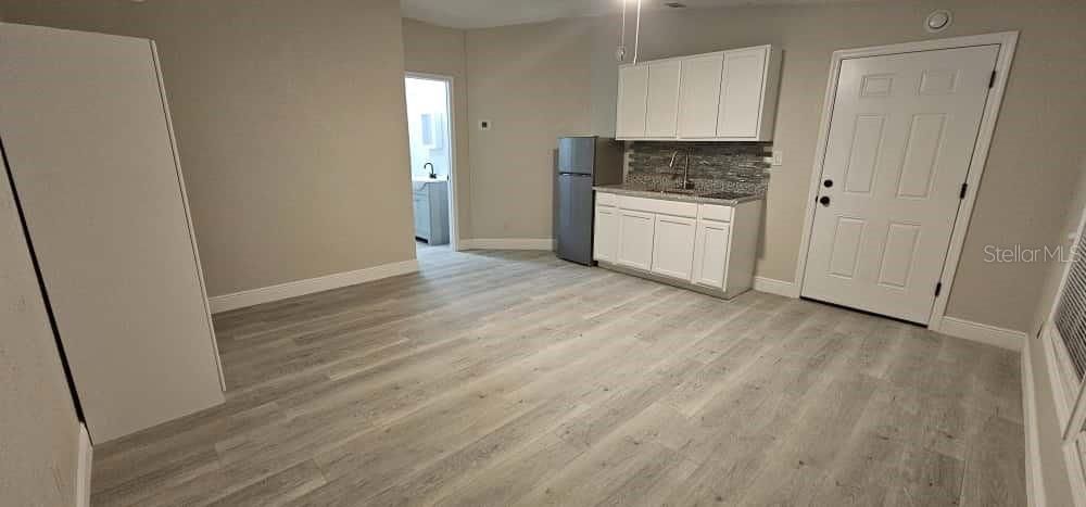 В аренду: $1,200 (0 спален, 1 ванн, 360 Квадратных фут)