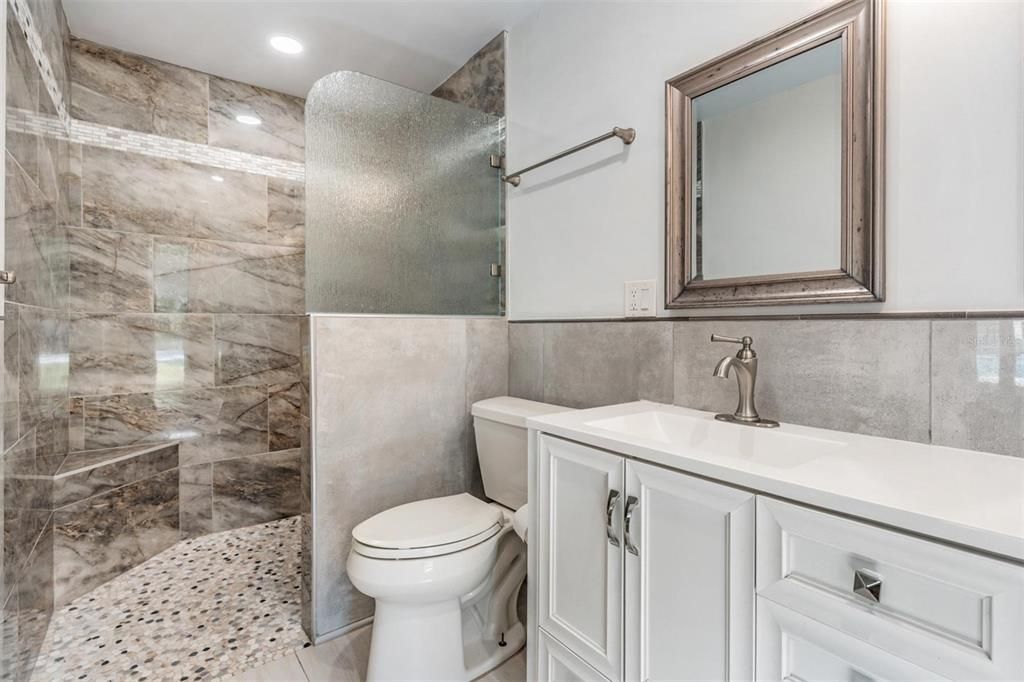 Под контрактом: $750,000 (3 спален, 2 ванн, 2110 Квадратных фут)