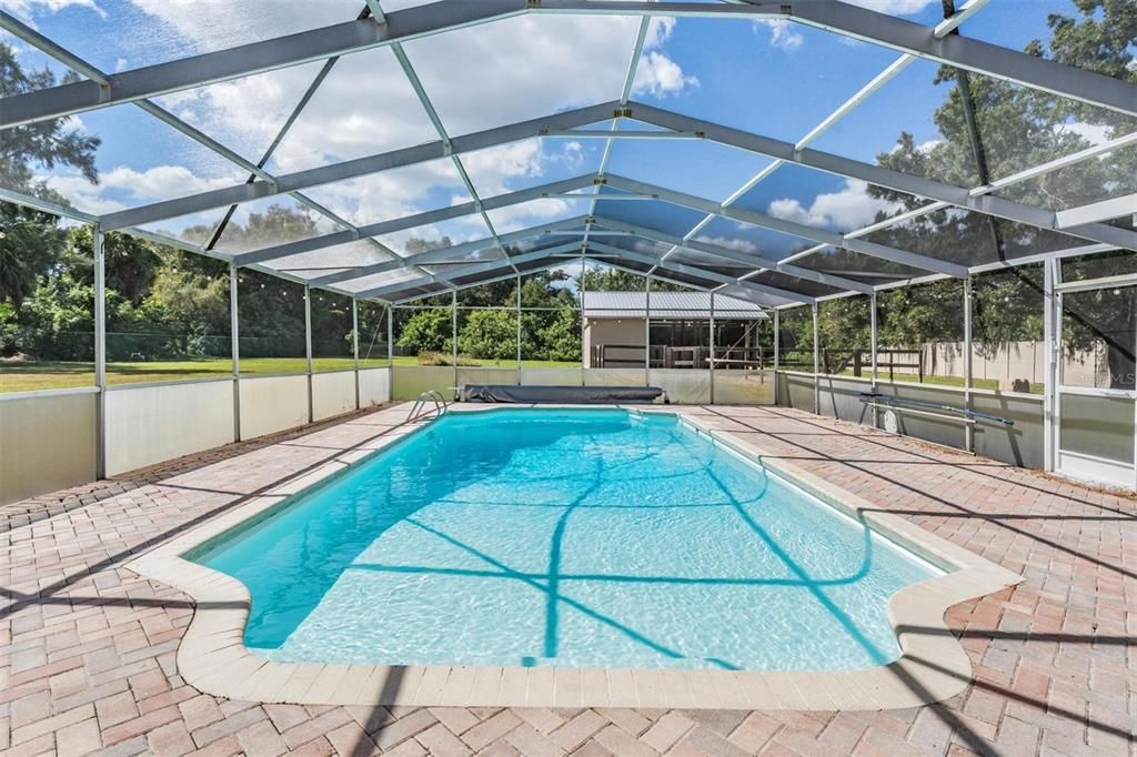 Под контрактом: $750,000 (3 спален, 2 ванн, 2110 Квадратных фут)