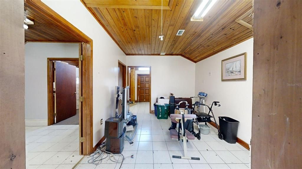 For Sale: $700,000 (0 beds, 0 baths, 3877 Square Feet)