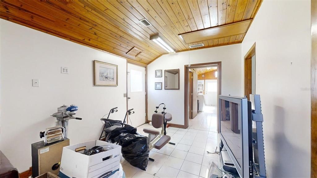 For Sale: $700,000 (0 beds, 0 baths, 3877 Square Feet)