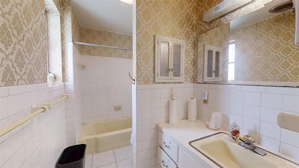 For Sale: $700,000 (0 beds, 0 baths, 3877 Square Feet)