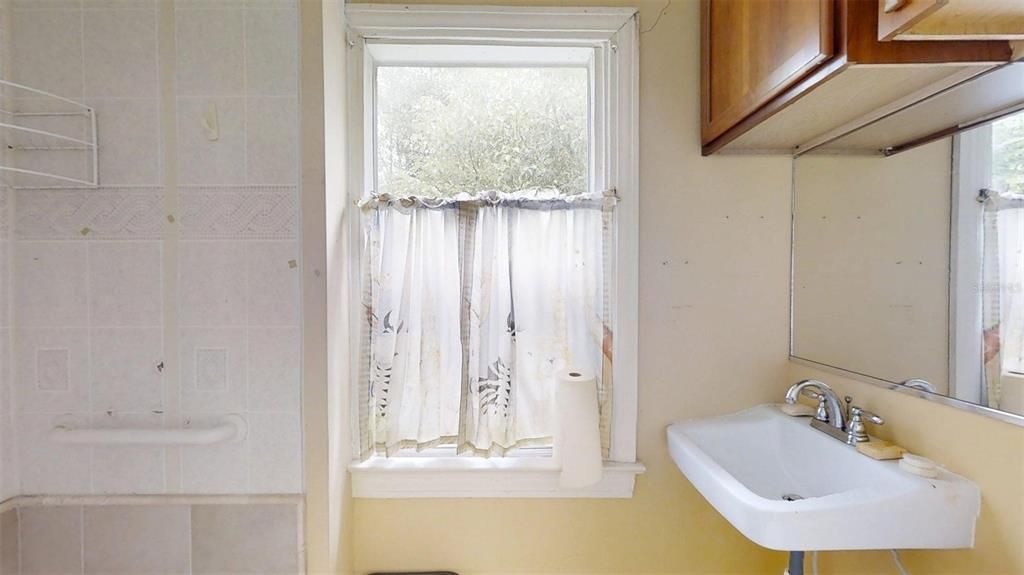 For Sale: $700,000 (0 beds, 0 baths, 3877 Square Feet)