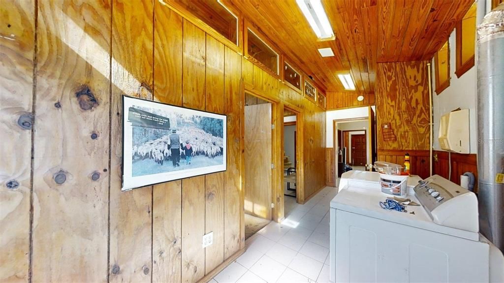 For Sale: $700,000 (0 beds, 0 baths, 3877 Square Feet)