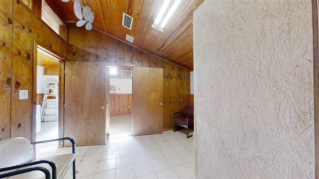 For Sale: $700,000 (0 beds, 0 baths, 3877 Square Feet)