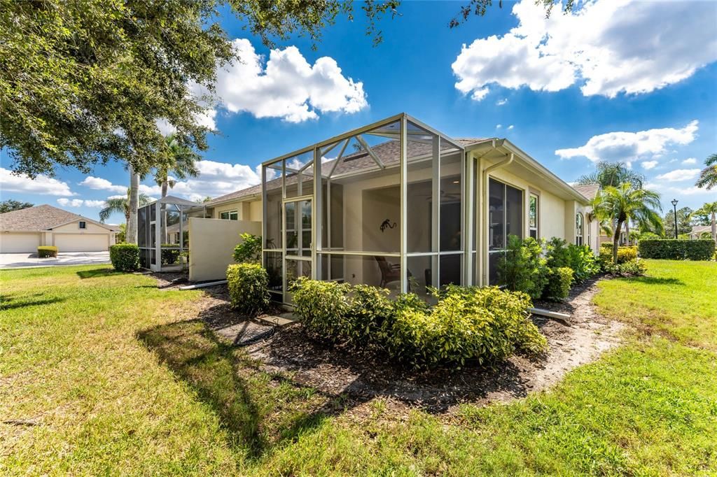 На продажу: $320,000 (2 спален, 2 ванн, 1501 Квадратных фут)