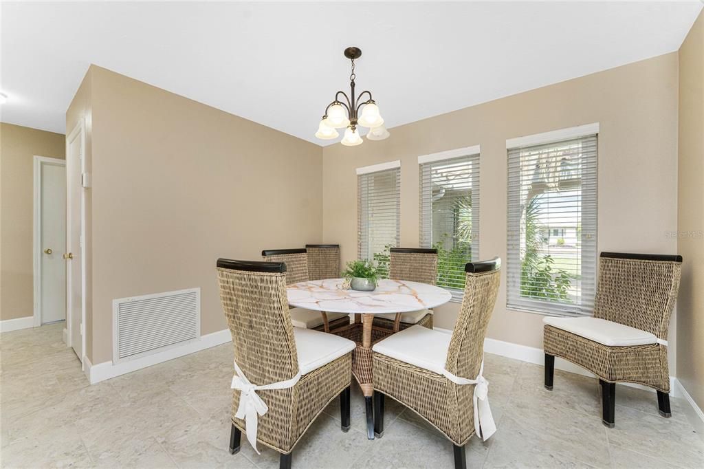 For Sale: $495,000 (3 beds, 2 baths, 1750 Square Feet)