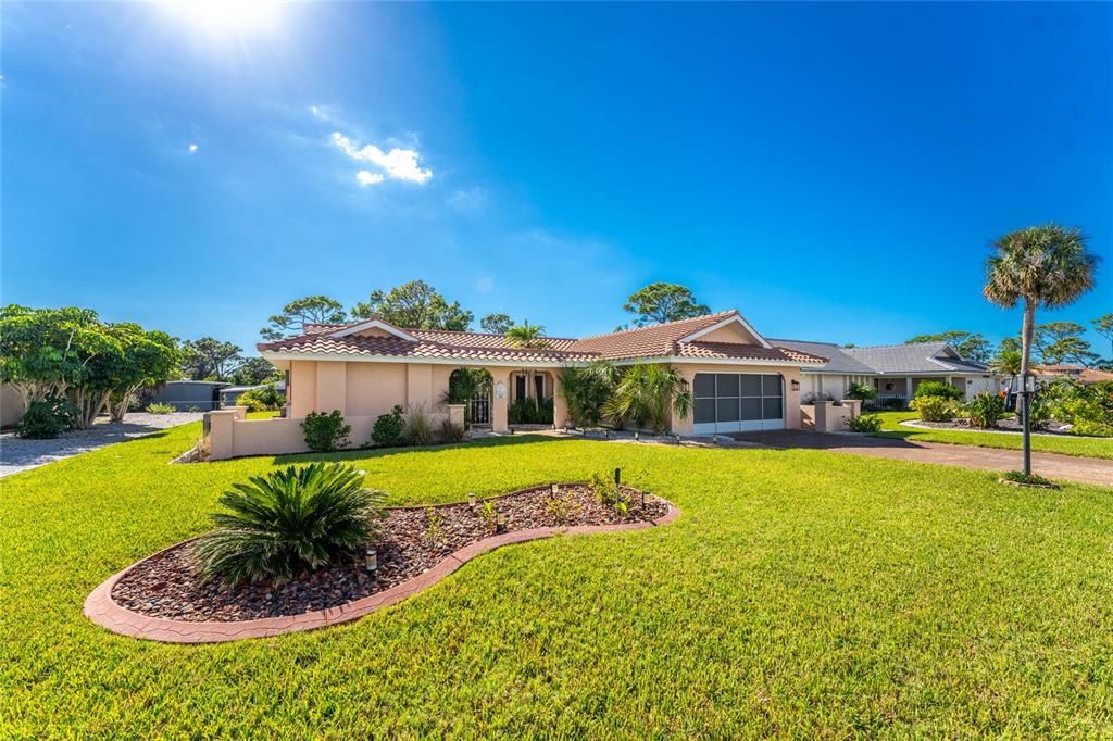 For Sale: $495,000 (3 beds, 2 baths, 1750 Square Feet)