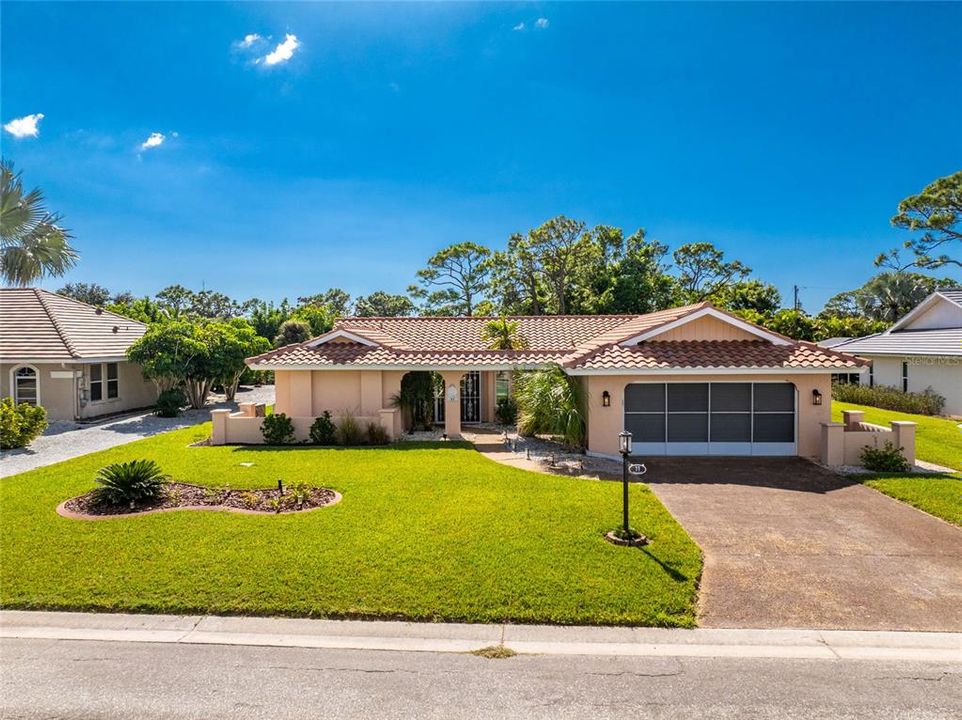 For Sale: $495,000 (3 beds, 2 baths, 1750 Square Feet)