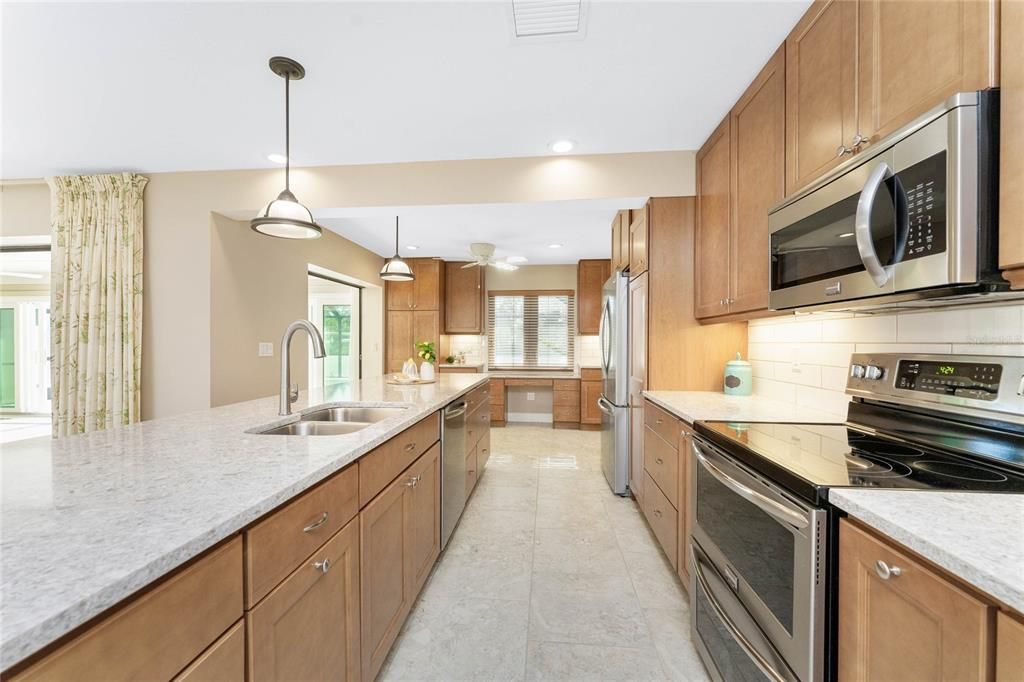 For Sale: $495,000 (3 beds, 2 baths, 1750 Square Feet)