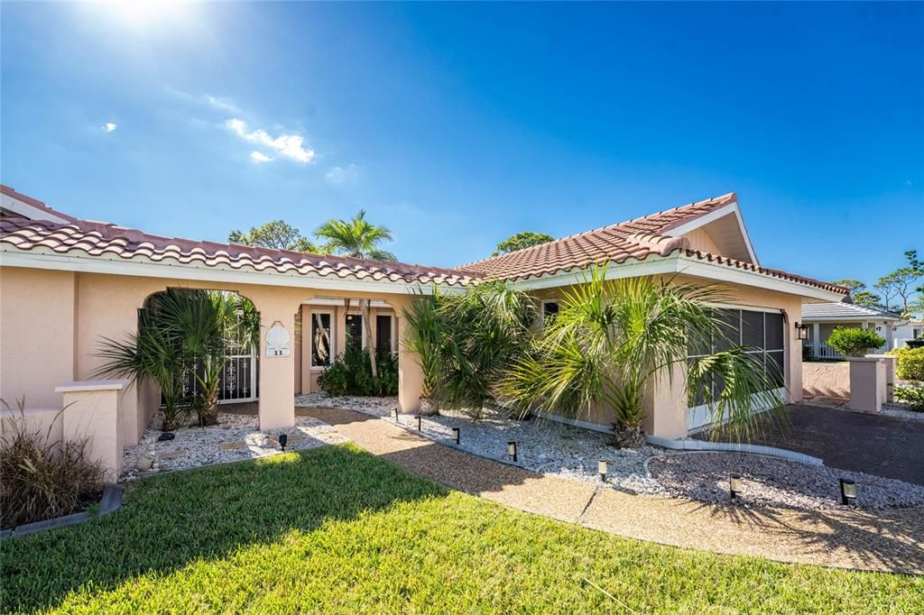 For Sale: $495,000 (3 beds, 2 baths, 1750 Square Feet)