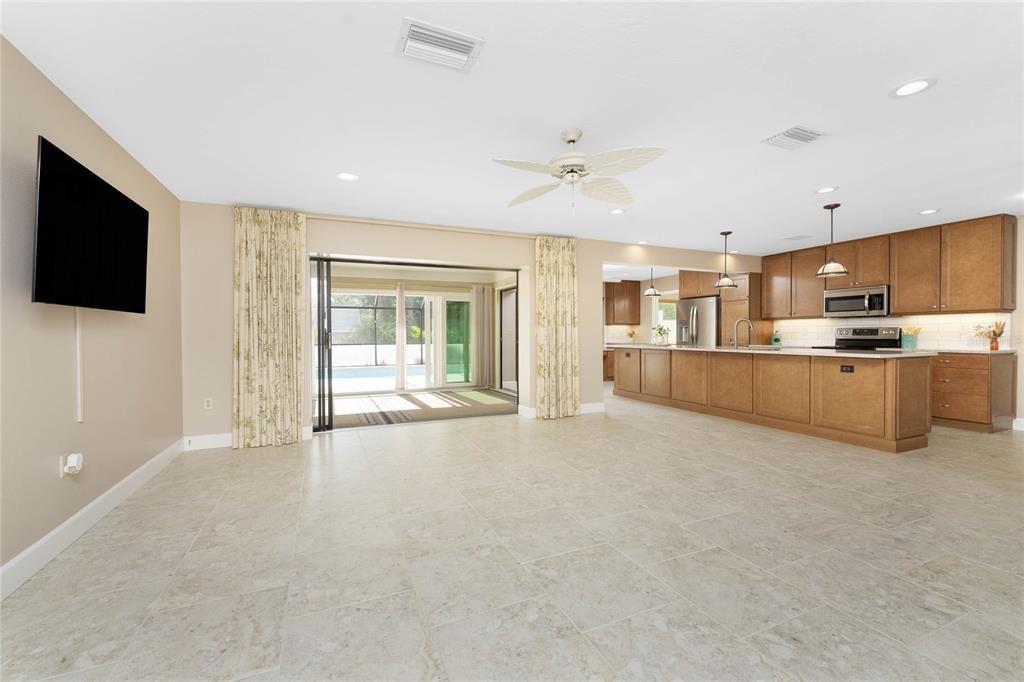 For Sale: $495,000 (3 beds, 2 baths, 1750 Square Feet)