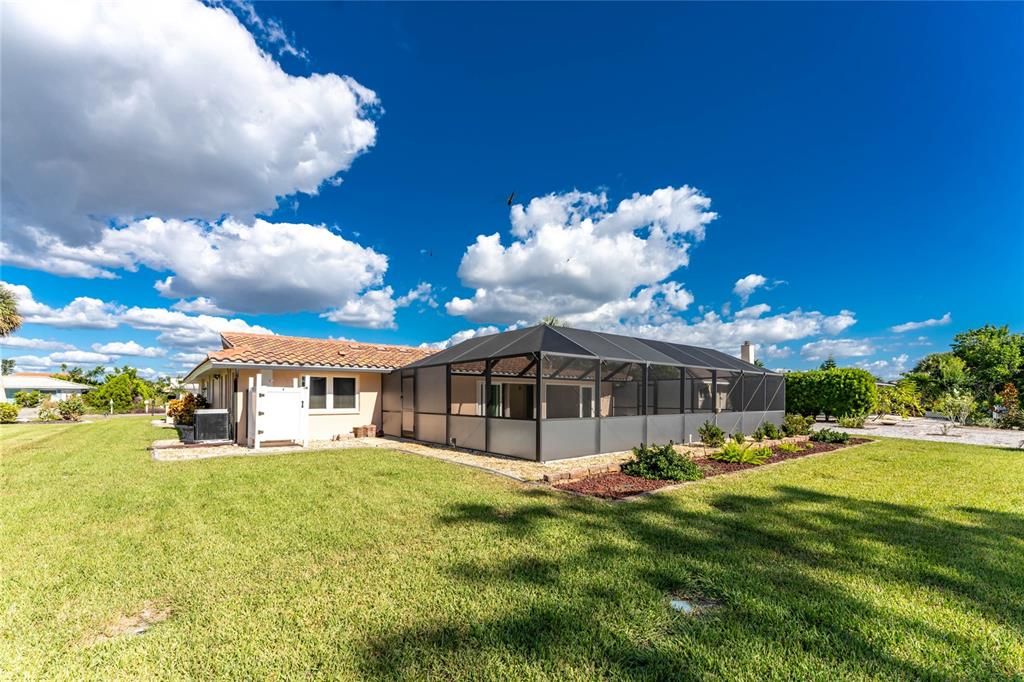 For Sale: $495,000 (3 beds, 2 baths, 1750 Square Feet)