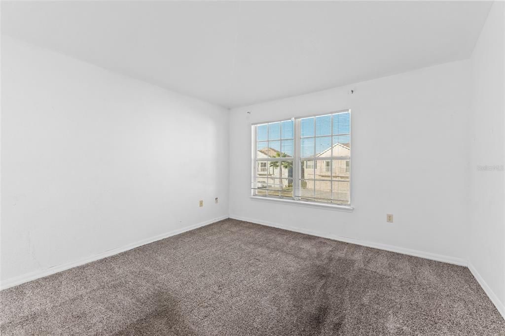 For Sale: $180,000 (2 beds, 2 baths, 1176 Square Feet)