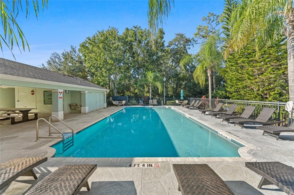 For Sale: $180,000 (2 beds, 2 baths, 1176 Square Feet)