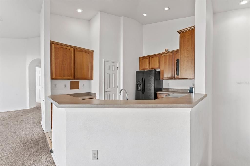 For Sale: $180,000 (2 beds, 2 baths, 1176 Square Feet)