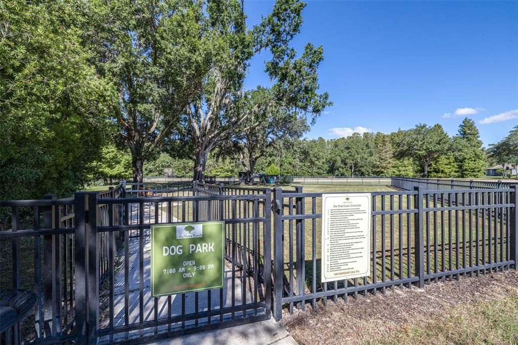 Active With Contract: $574,999 (4 beds, 3 baths, 2934 Square Feet)