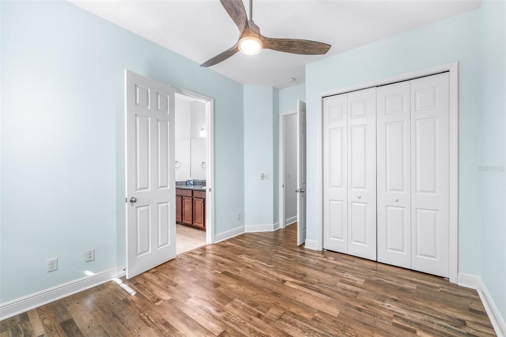 Active With Contract: $574,999 (4 beds, 3 baths, 2934 Square Feet)