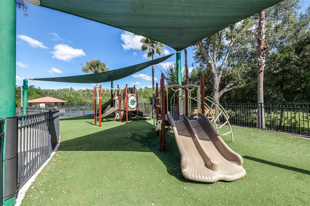 Active With Contract: $574,999 (4 beds, 3 baths, 2934 Square Feet)