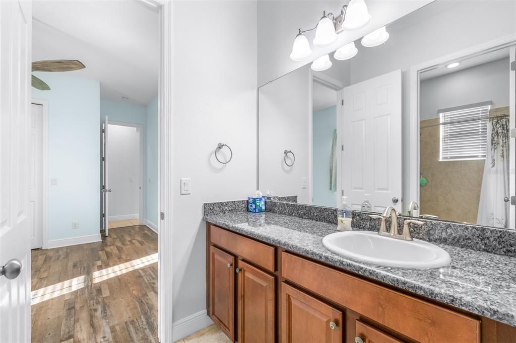 Active With Contract: $574,999 (4 beds, 3 baths, 2934 Square Feet)