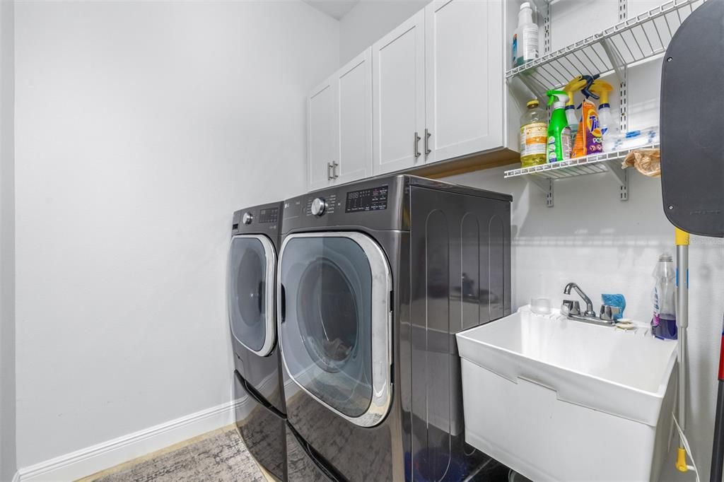 Active With Contract: $574,999 (4 beds, 3 baths, 2934 Square Feet)